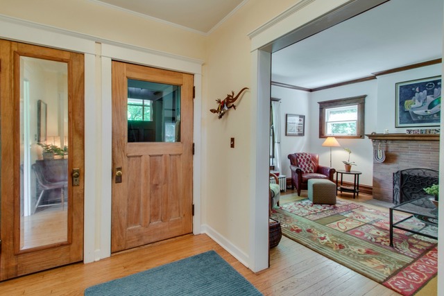 1124 Maple Ave, Evanston, IL 60202 photo 1