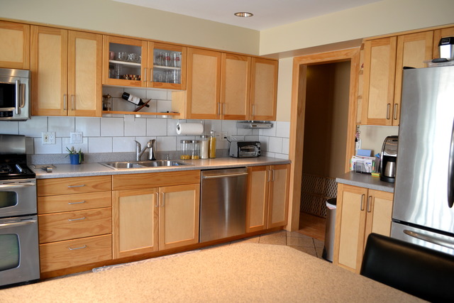 980 W Firestone Dr, Hoffman Estates, IL 60192 photo 8