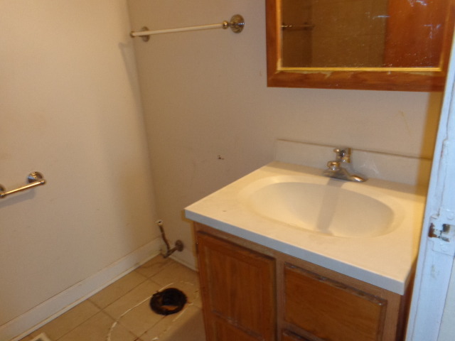 1412 E 71st Pl, Chicago, IL 60619 photo 4