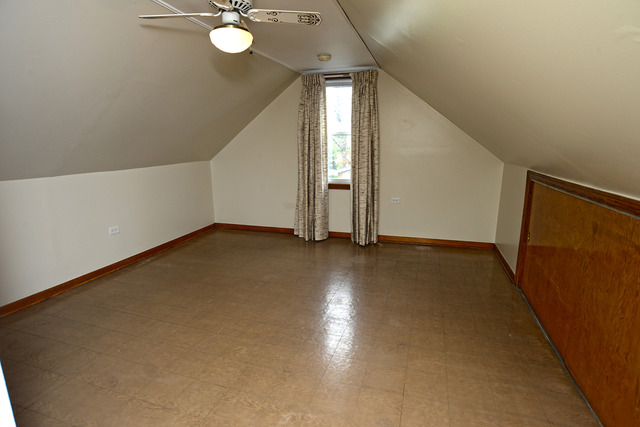 7631 Thomas Ave, Bridgeview, IL 60455 photo 9