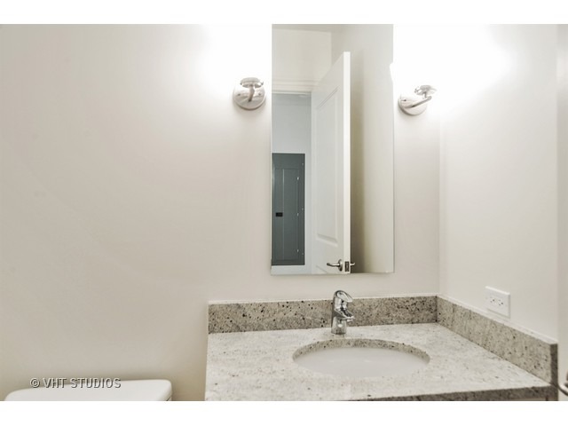 10 E Delaware Pl #28a, Chicago, IL 60611 photo 10