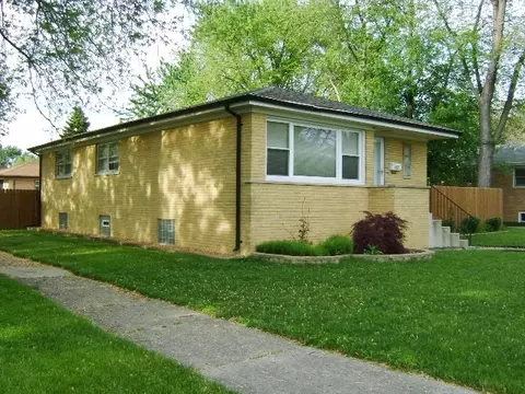 4322 147th St, Midlothian, IL 60445 photo 2