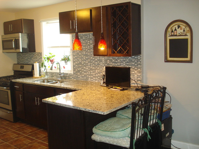 1525 E 76th Pl, Chicago, IL 60619 photo 3