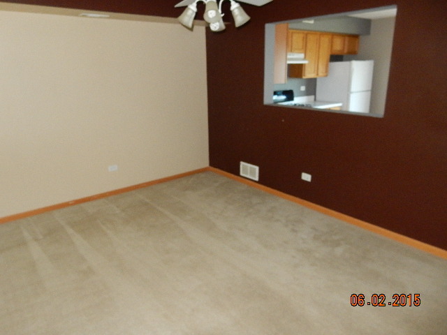 2704 Canyon Dr, Plainfield, IL 60586 photo 2