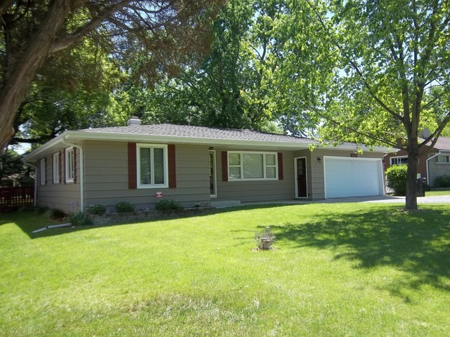 34631 Sequoia Dr, Mchenry, IL 60051 photo 1