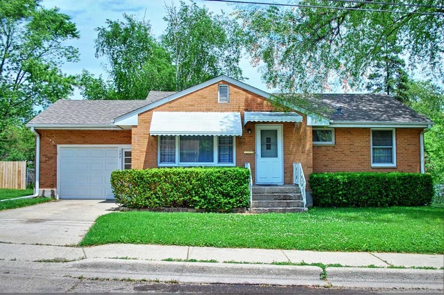 177 S Union St, Elgin, IL 60123 photo 1