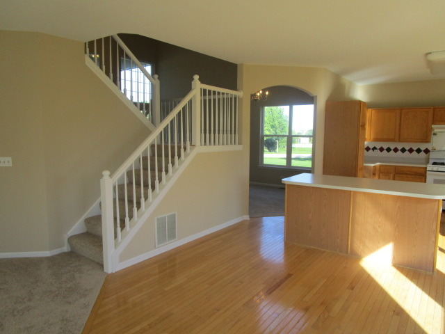 2203 Barrett Dr, Algonquin, IL 60102 photo 12