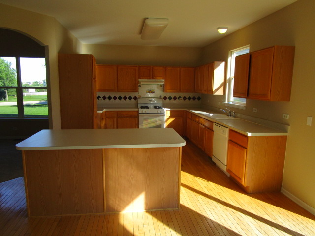 2203 Barrett Dr, Algonquin, IL 60102 photo 9
