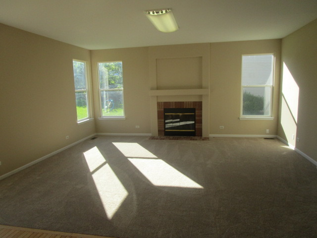 2203 Barrett Dr, Algonquin, IL 60102 photo 8