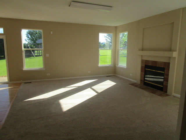 2203 Barrett Dr, Algonquin, IL 60102 photo 13
