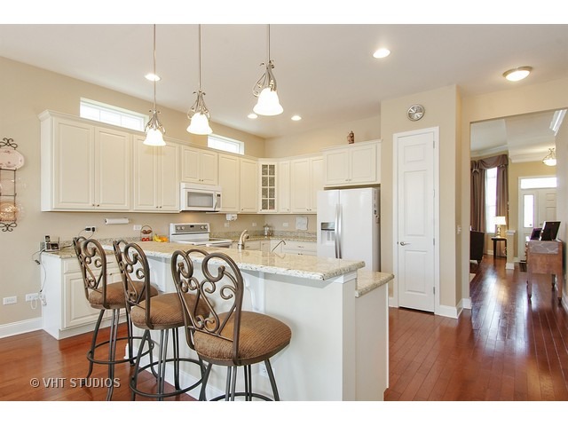 3869 Seigle Dr, Elgin, IL 60124 photo 5
