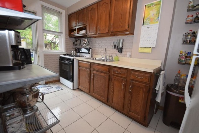 10955 S Artesian Ave, Chicago, IL 60655 photo 6