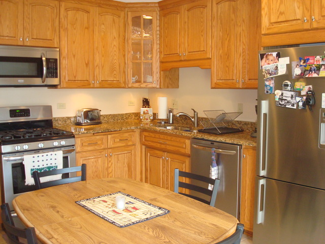 9133 S 77th Ave, Bridgeview, IL 60455 photo 7