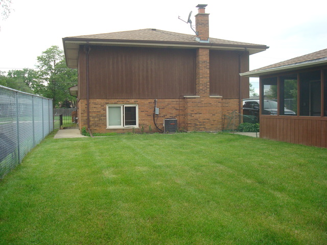 9133 S 77th Ave, Bridgeview, IL 60455 photo 18