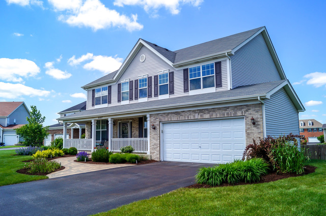 26607 Silverleaf Dr, Plainfield, IL 60585 photo 2