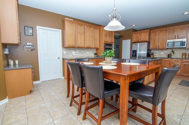 26607 Silverleaf Dr, Plainfield, IL 60585 photo 7
