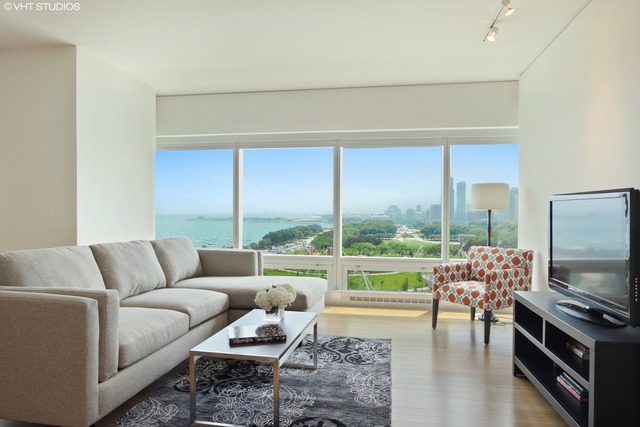 340 E Randolph St #903, Chicago, IL 60601 photo 3