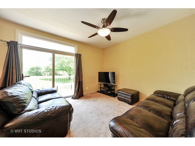 556 E 32nd St #d, Chicago, IL 60616 photo 7