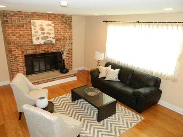 645 Randi Ln, Hoffman Estates, IL 60169 photo 18