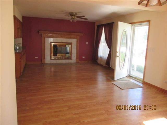 7849 W 87th St, Bridgeview, IL 60455 photo 4