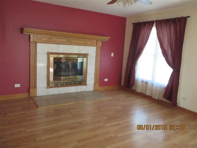 7849 W 87th St, Bridgeview, IL 60455 photo 3