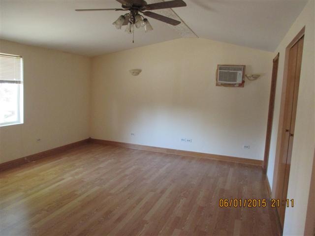 7849 W 87th St, Bridgeview, IL 60455 photo 11