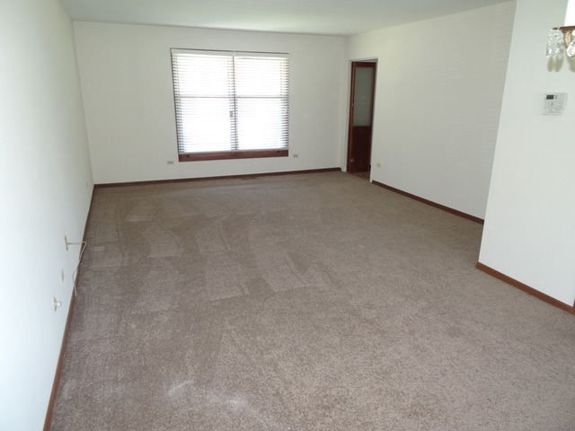 1225 W Dovington Dr, Hoffman Estates, IL 60169 photo 5