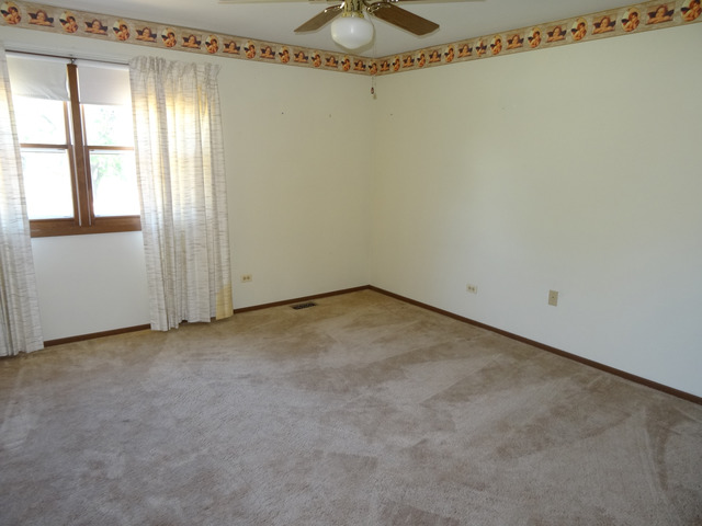 1225 W Dovington Dr, Hoffman Estates, IL 60169 photo 11