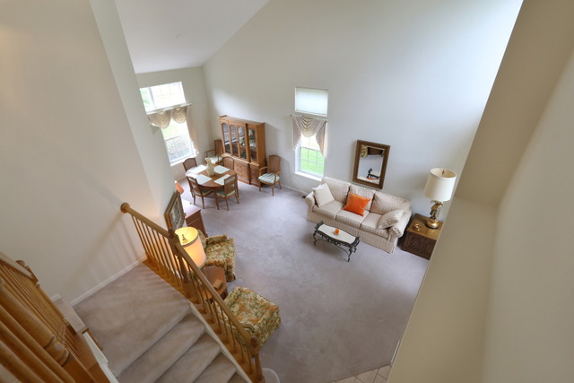 1555 Mission Ct, Bartlett, IL 60103 photo 6
