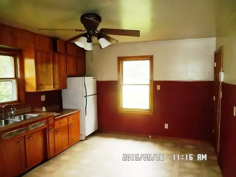 985 S 8th Ave, Kankakee, IL 60901 photo 4