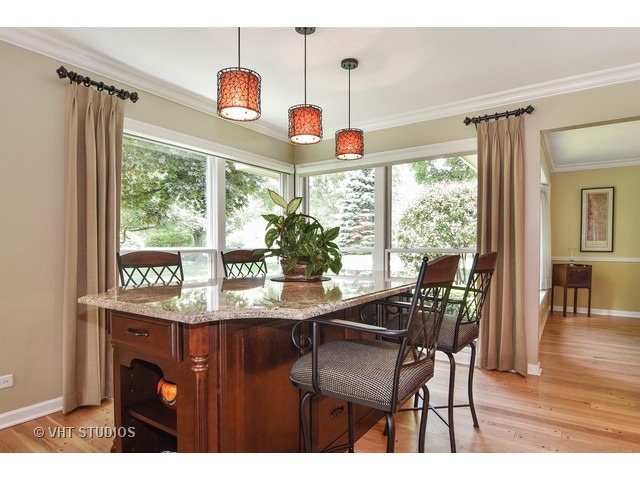 2 Old Valley Rd, Rolling Meadows, IL 60008 photo 4