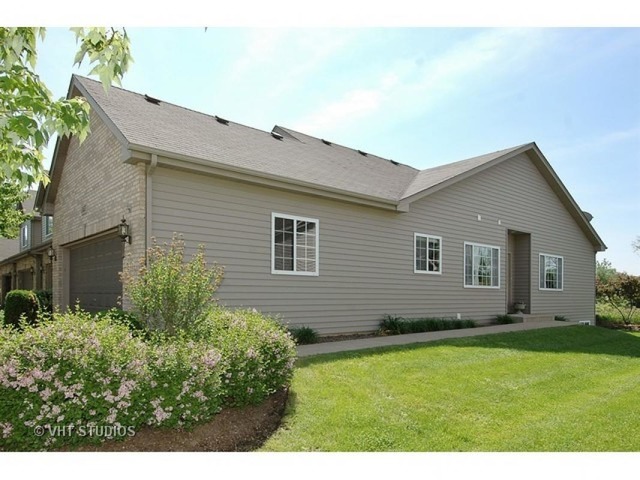 1455 Mackenzie Ln, Elgin, IL 60120 photo 12
