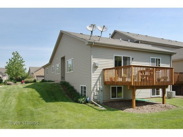 1455 Mackenzie Ln, Elgin, IL 60120 photo 10