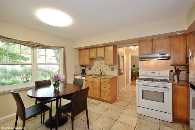 1576 Burning Trl, Wheaton, IL 60189 photo 5