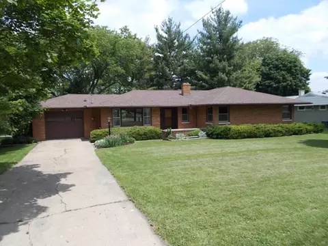 2121 12th St, Peru, IL 61354 photo 1