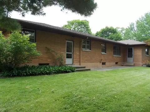 2121 12th St, Peru, IL 61354 photo 8