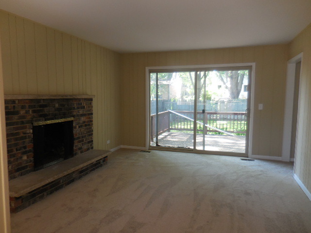 751 E Cunningham Dr, Palatine, IL 60074 photo 8