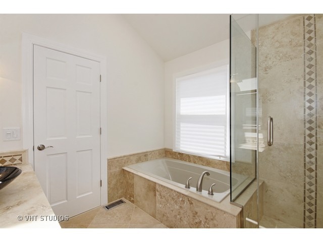 1807 Chestnut Hill Rd, Plainfield, IL 60586 photo 9