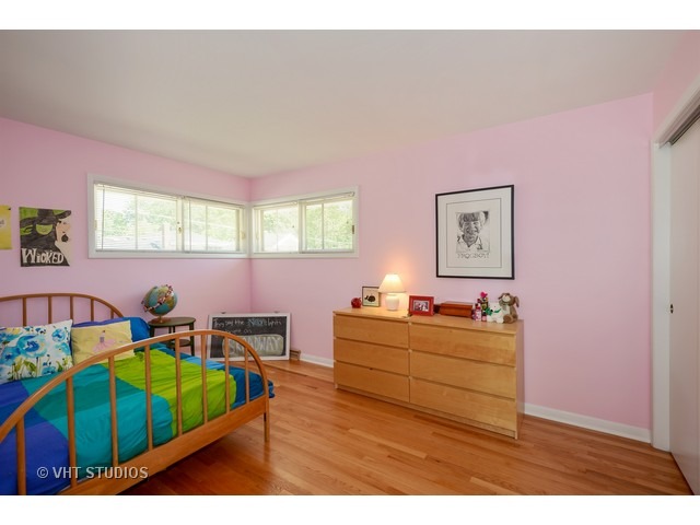 881 S Mitchell Ave, Elmhurst, IL 60126 photo 7