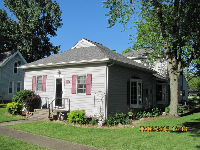 702 Depot St, Mazon, IL 60444 photo 1