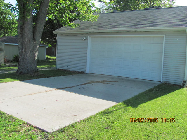 702 Depot St, Mazon, IL 60444 photo 6