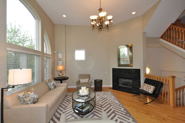 656 1st Ave, Des Plaines, IL 60016 photo 4