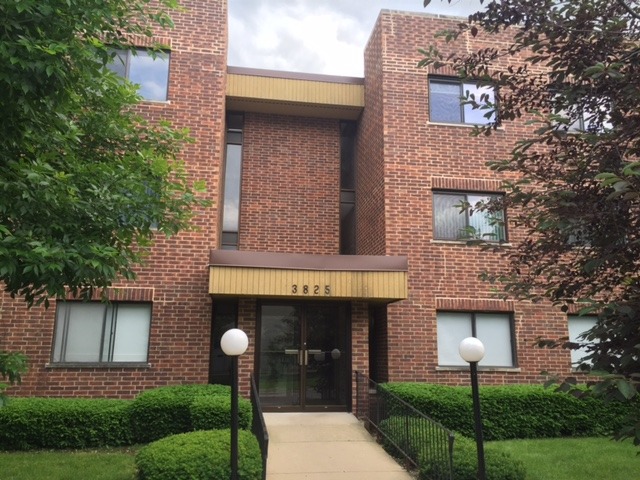 3825 W Devon Ave #301, Chicago, IL 60659 photo 1