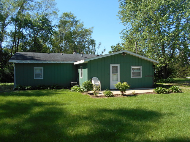 10050 N 2nd St, Roscoe, IL 61073 photo 3