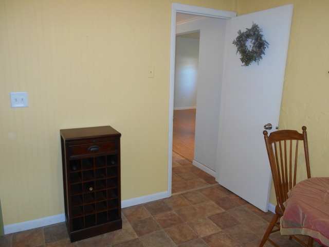 10050 N 2nd St, Roscoe, IL 61073 photo 13