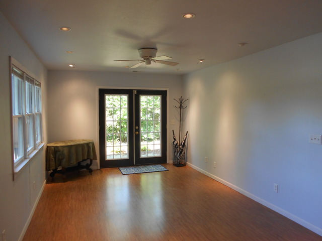 10050 N 2nd St, Roscoe, IL 61073 photo 8