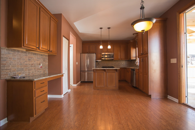 3215 Chestnut Dr, Mchenry, IL 60050 photo 4