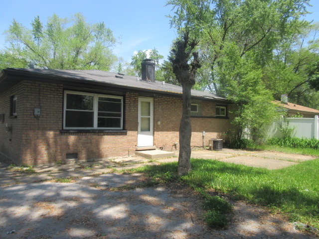 2829 Stafford Dr, Markham, IL 60428 photo 9