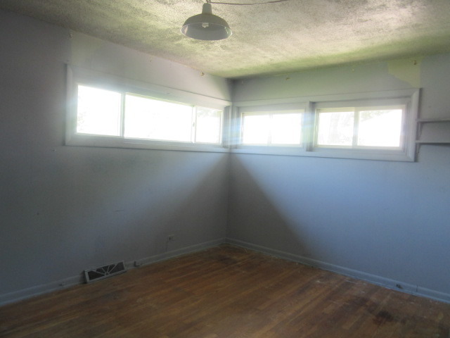 2829 Stafford Dr, Markham, IL 60428 photo 5