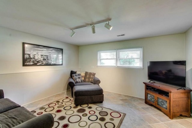 1109 E Juniper Ln, Mount Prospect, IL 60056 photo 16